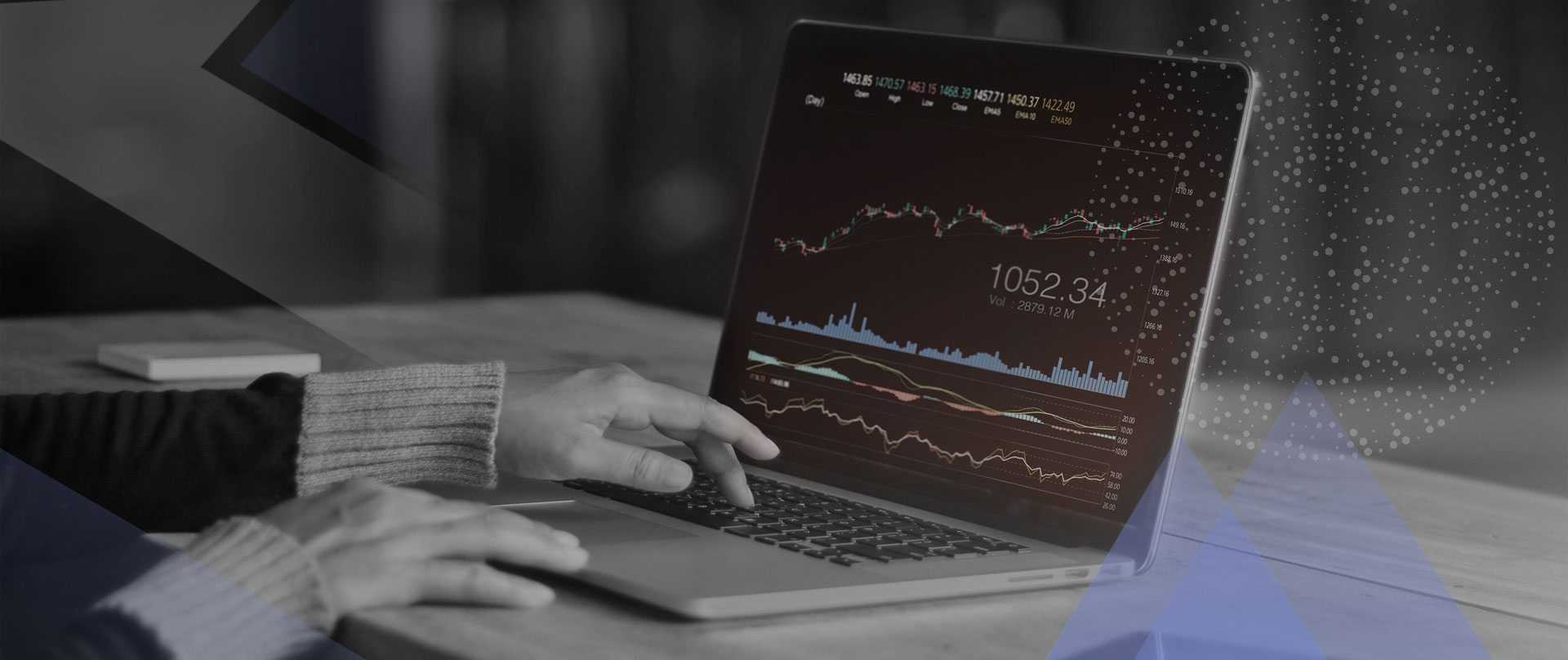 CUSTOMERS CAN BANK SEAMLESSLY BETWEEN CHANNELS